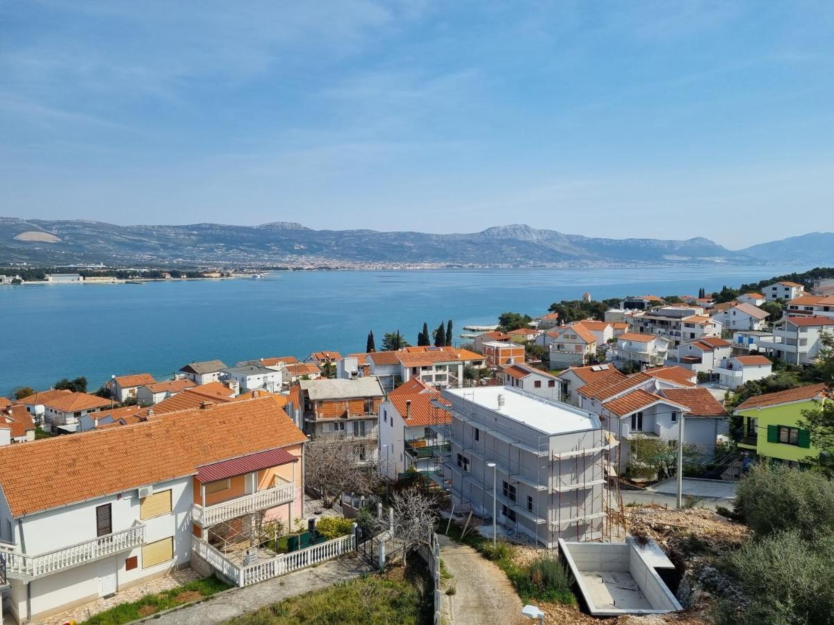 Villa Nena In Central Dalmatia โตรกีร์ ภายนอก รูปภาพ